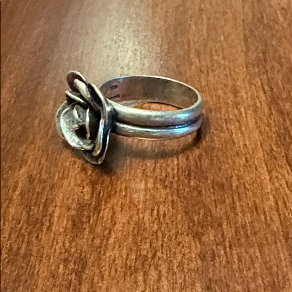 Silpada Sterling Silver Ring - Picture 3 of 7